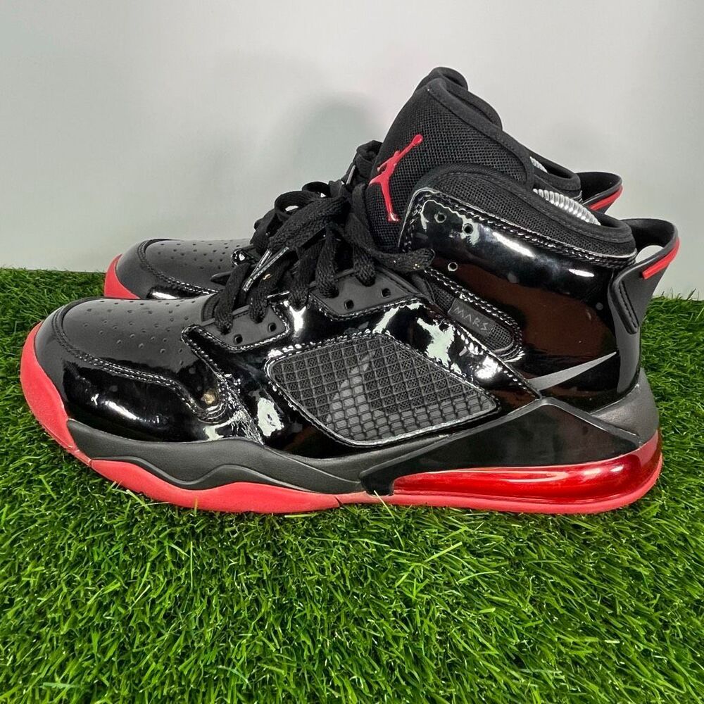 Nike Air Jordan Mars 270 Patent Bred Black Red Men’s 9.5 Basketball Sneakers